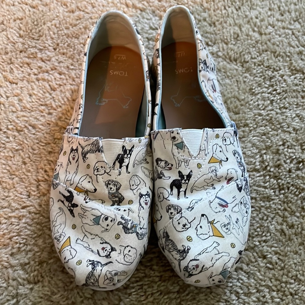 Toms